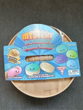 Mystery Squashy Dumpling Bao Bun Squishy – Gold Confetti collection NWT